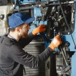 Soluções em manutenção hidráulica industrial para reduzir paradas e maximizar desempenho